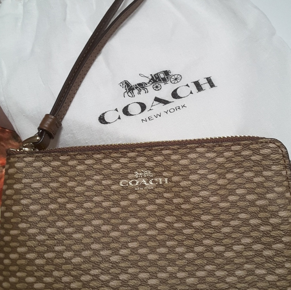 Coach Corner Zip Wristlet